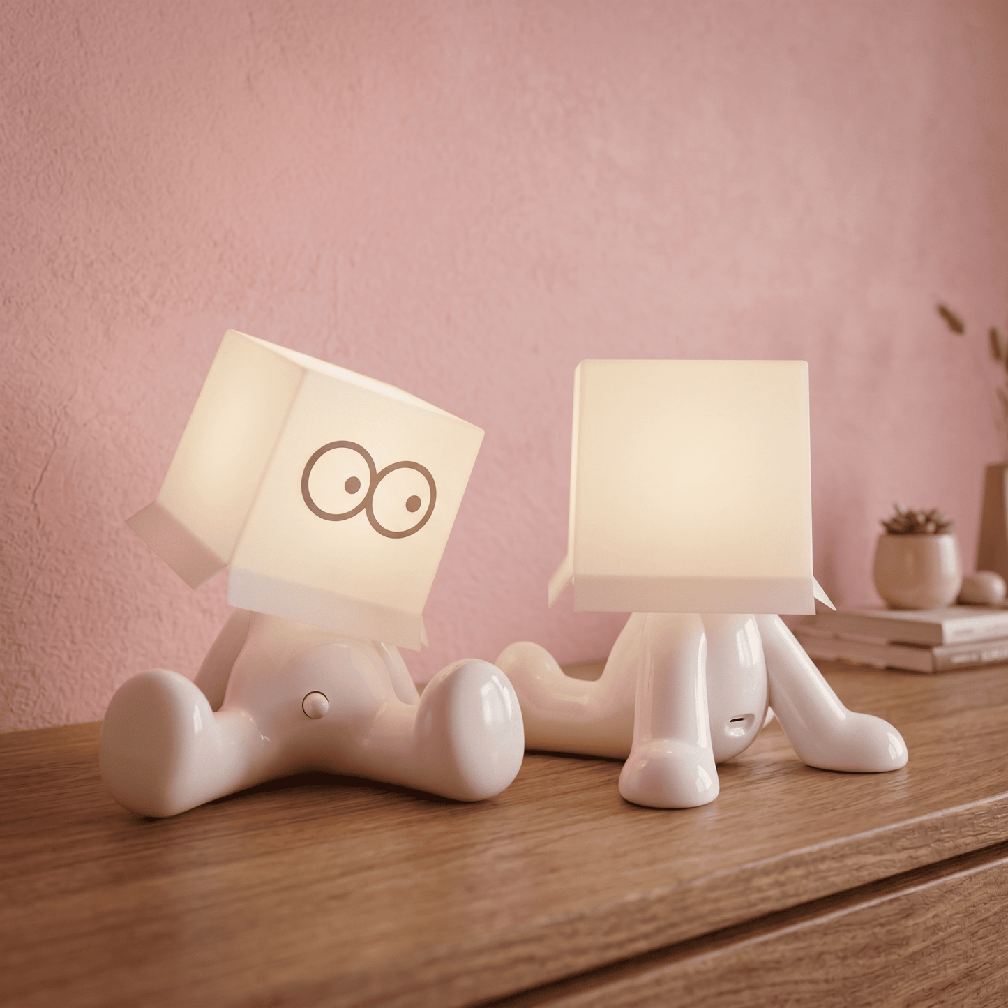 Larry the Lamp - Sitting Boxed